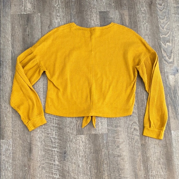 Charlotte Russe mustard crop sweater - Picture 2 of 6